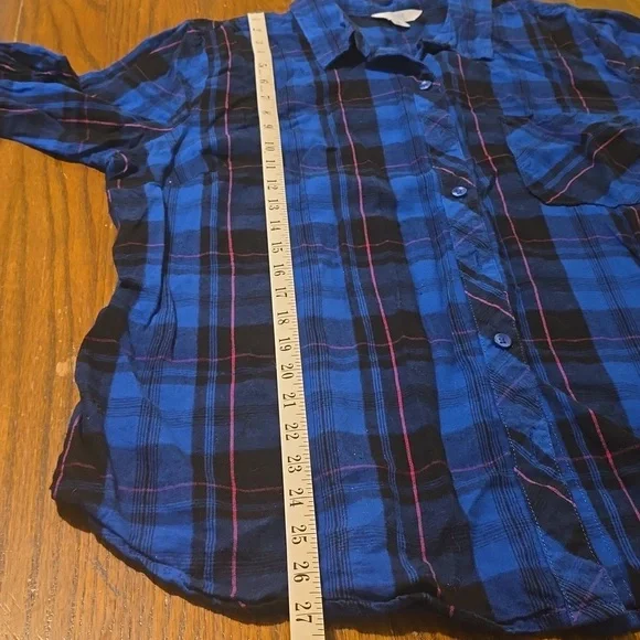 Women's TIME TRU Blue & black plaid flannel long sleeve shirt - Picture 7 of 8
